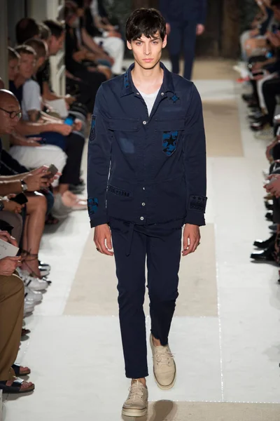Look 37